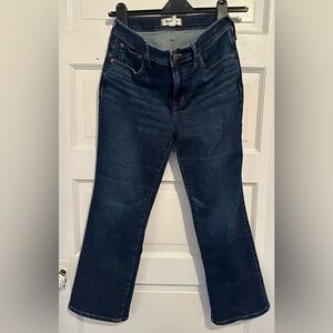 Madewell Women’s kick out mid-rise jeans, size 28